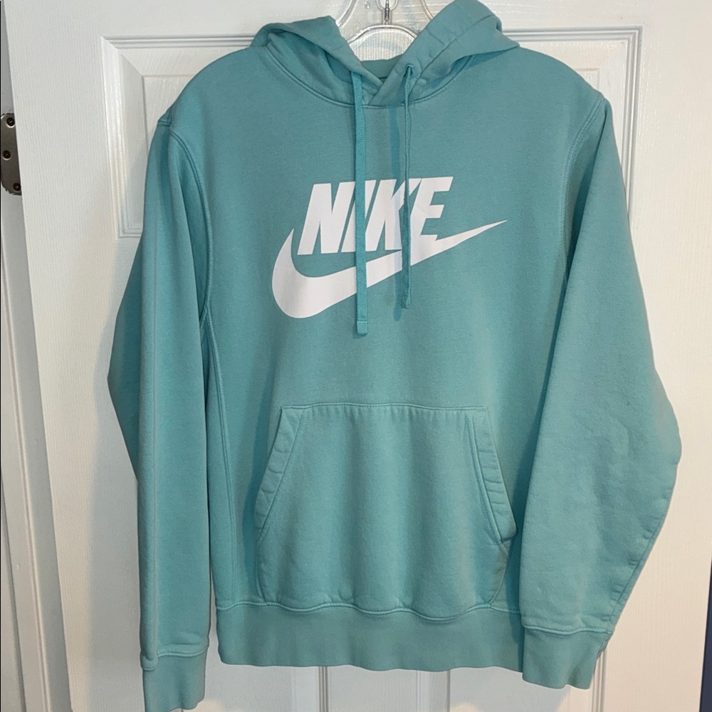Nike Hoodie Sweatshirt in pretty ocean blue color, Size XS